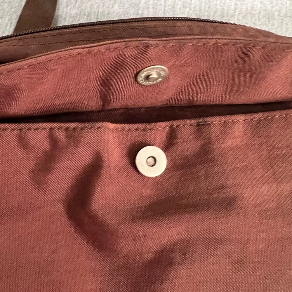 Baggallini Crossbody Bag - Picture 15 of 15